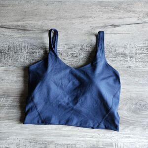 (M) Gilly Hicks Crop Top